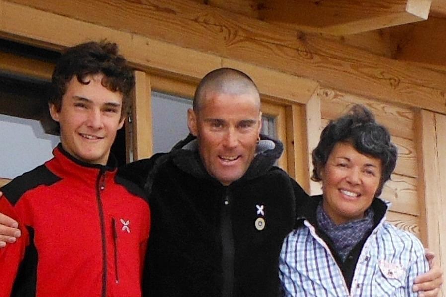 Отель Rifugio Velo Della Madonna Сан-Мартино-ди-Кастроцца Экстерьер фото